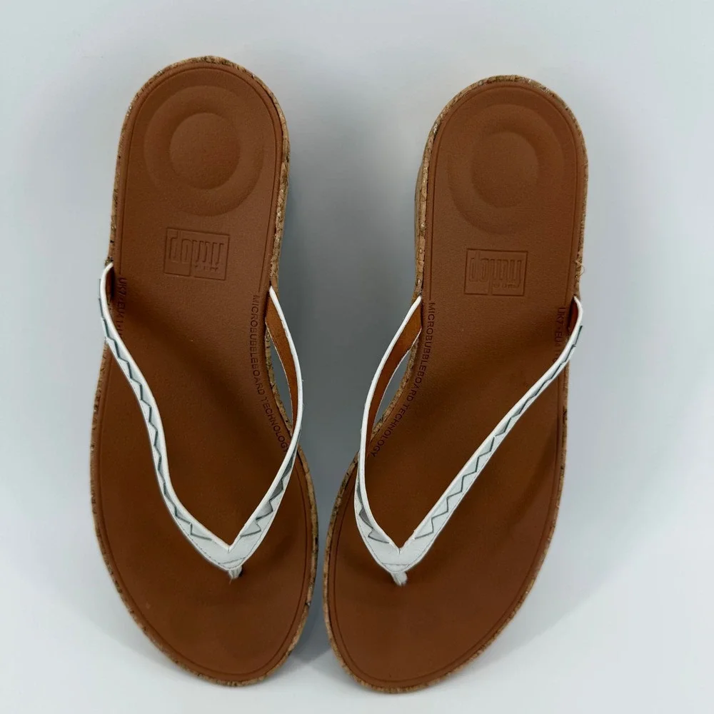 FitFlop Women's 9‎ Lulu White Silver Studded Cork Wedge Thong Sandals K48-583